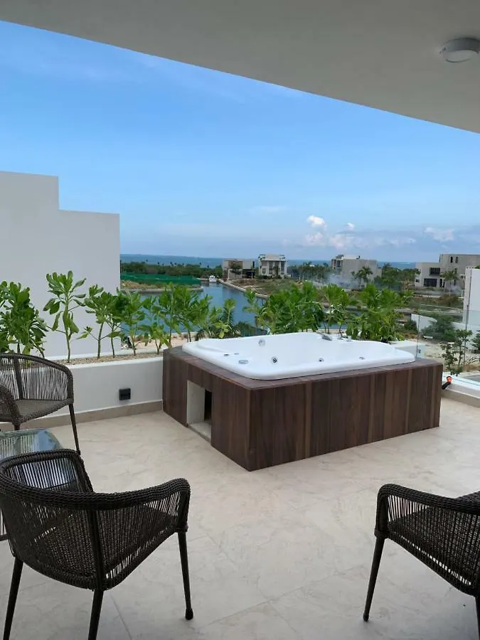 4 Bedroom House- Beach, Private Pool&Jacuzzi Cancun