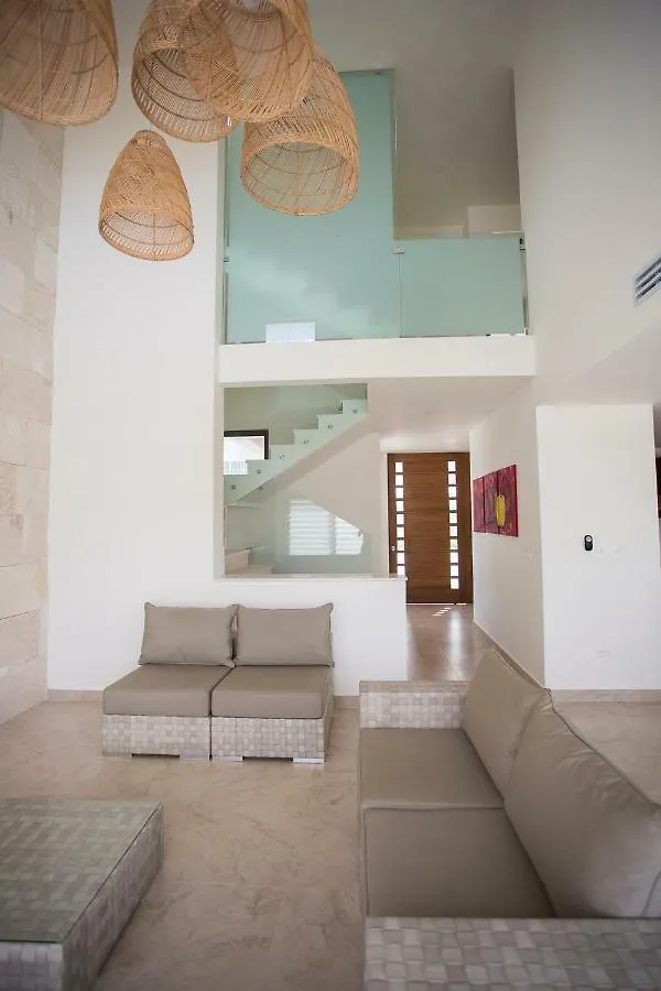 4 Bedroom House- Beach, Private Pool&Jacuzzi Cancun