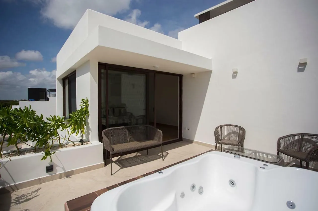 4 Bedroom House- Beach, Private Pool&Jacuzzi Cancun 0*,