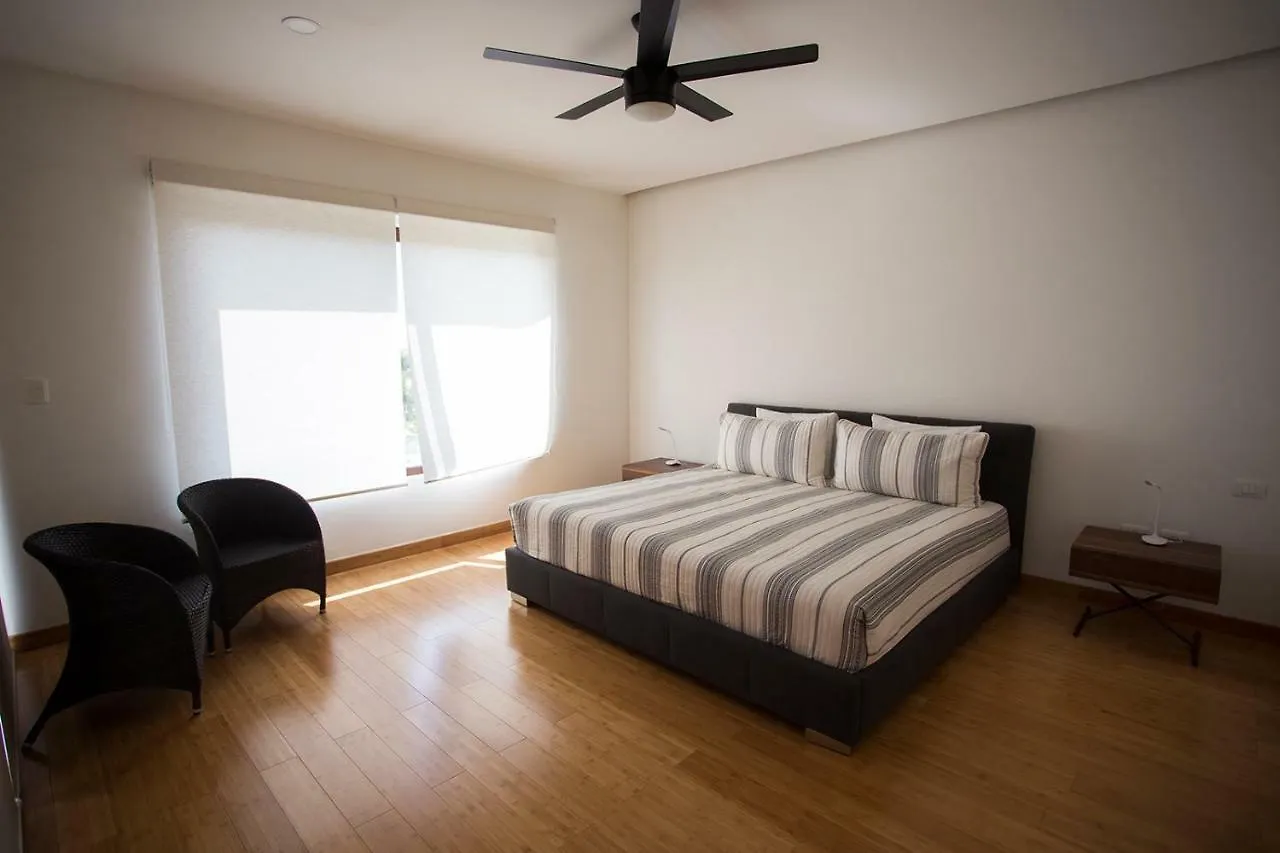 4 Bedroom House- Beach, Private Pool&Jacuzzi Cancun Apartment