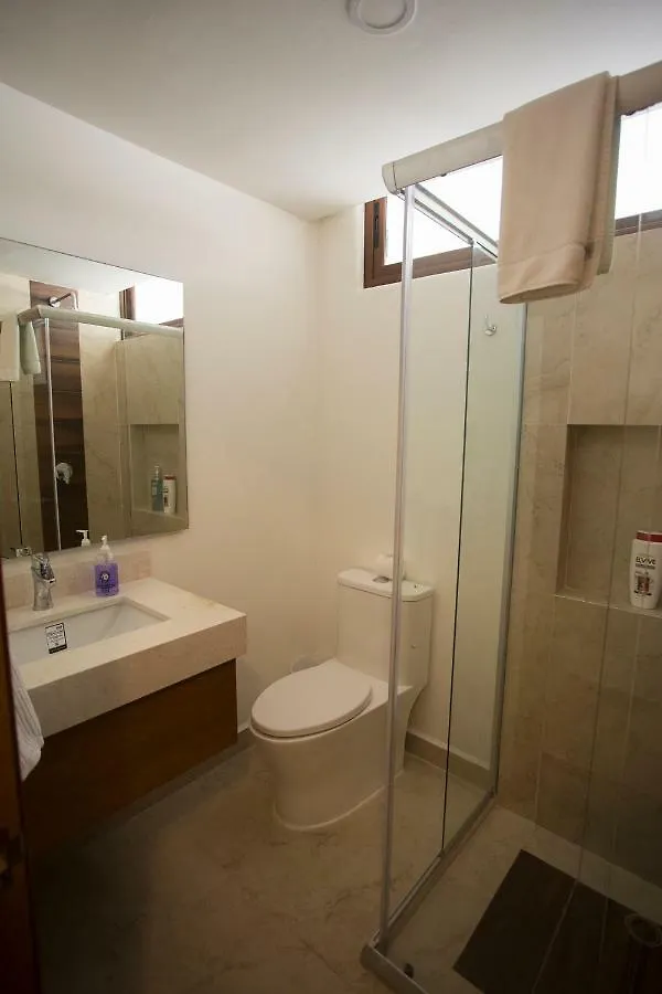 4 Bedroom House- Beach, Private Pool&Jacuzzi Cancun