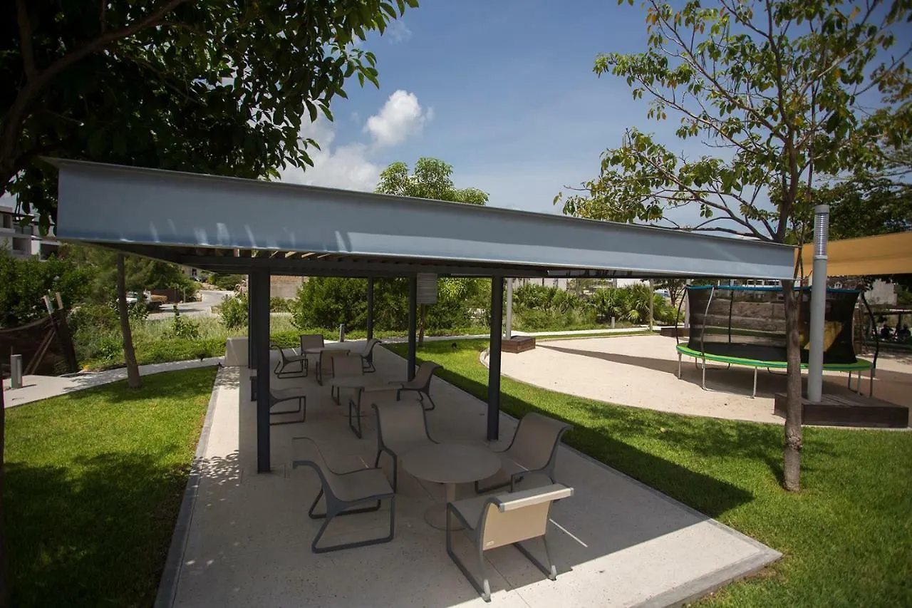4 Bedroom House- Beach, Private Pool&Jacuzzi Cancún Apartmán